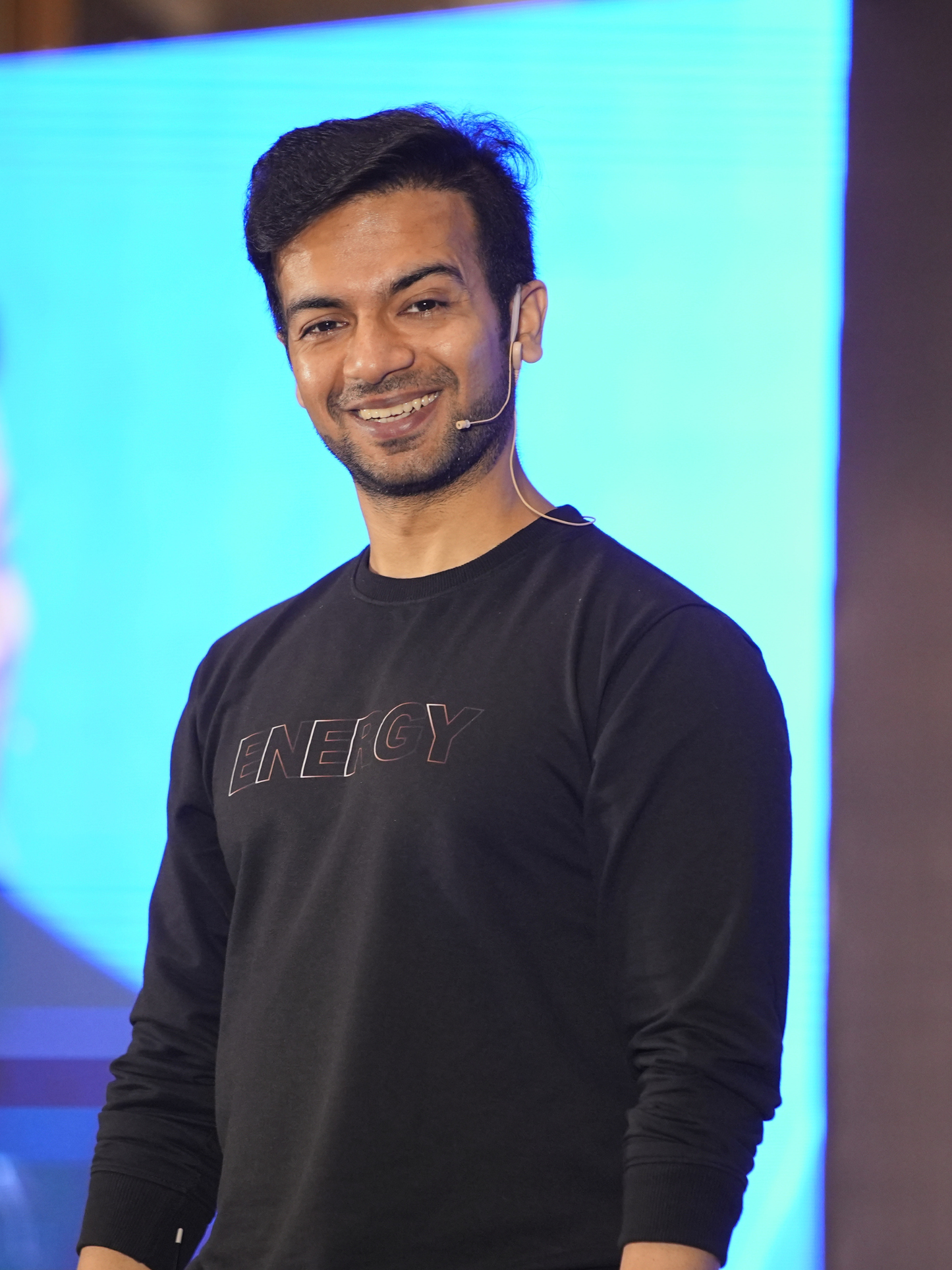 ENERGY FADE SWEATSHIRT
