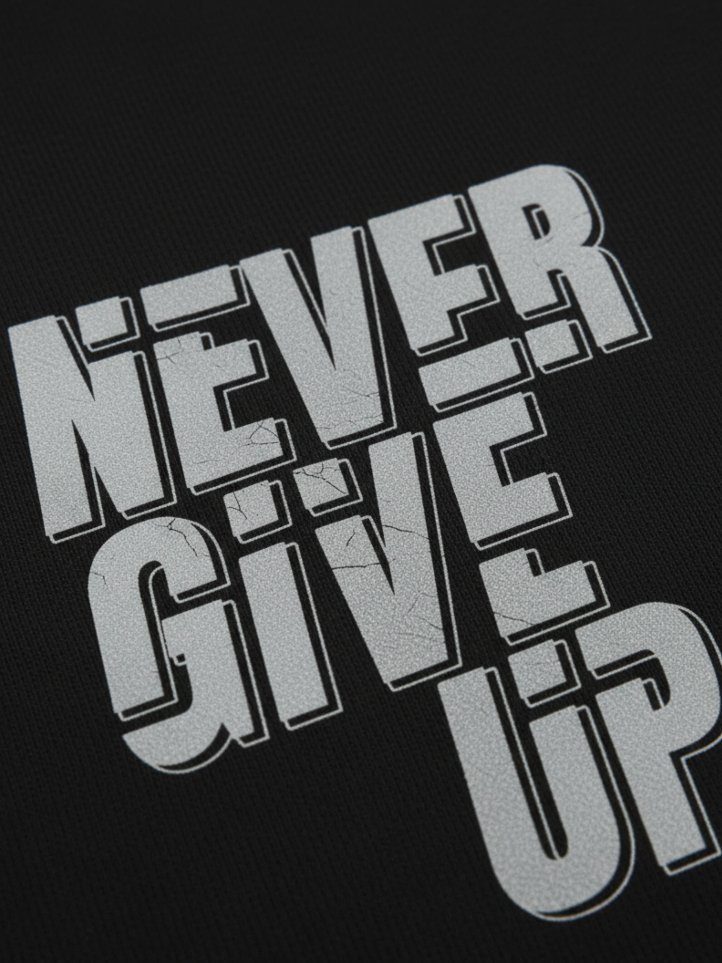 NEVER GIVE UP SWEATSHIRT